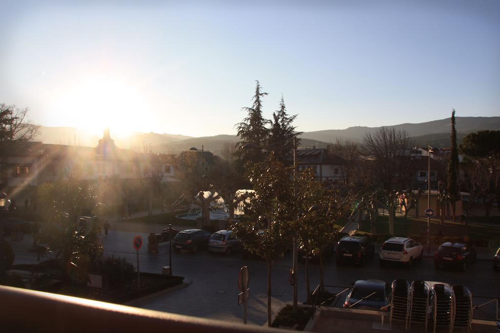 Hostal González Guadarrama Kültér fotó