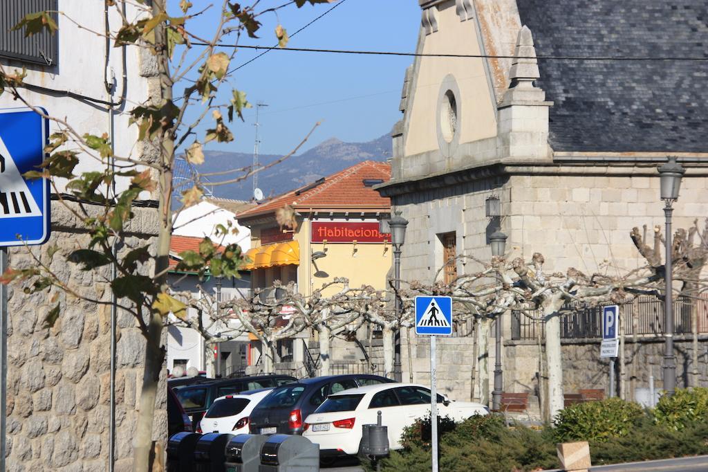 Hostal González Guadarrama Kültér fotó