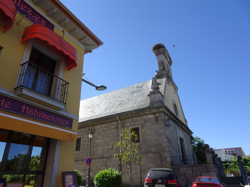 Hostal González Guadarrama Kültér fotó