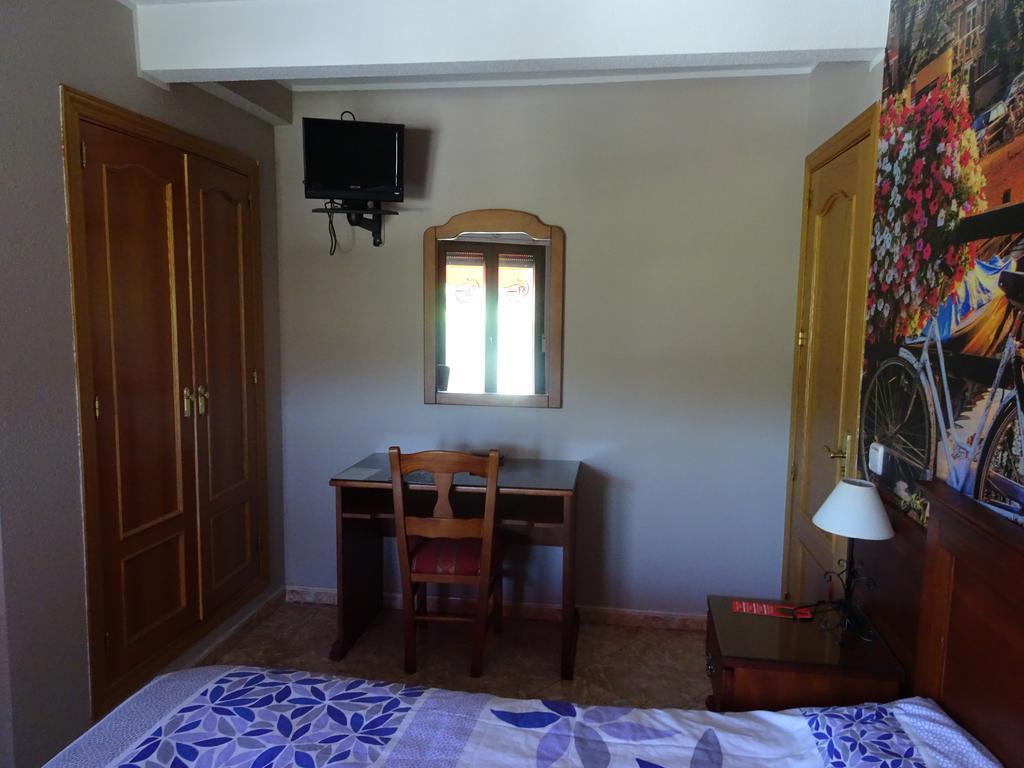 Hostal González Guadarrama Kültér fotó