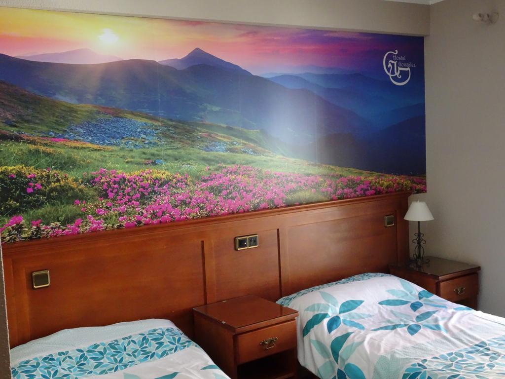 Hostal González Guadarrama Kültér fotó