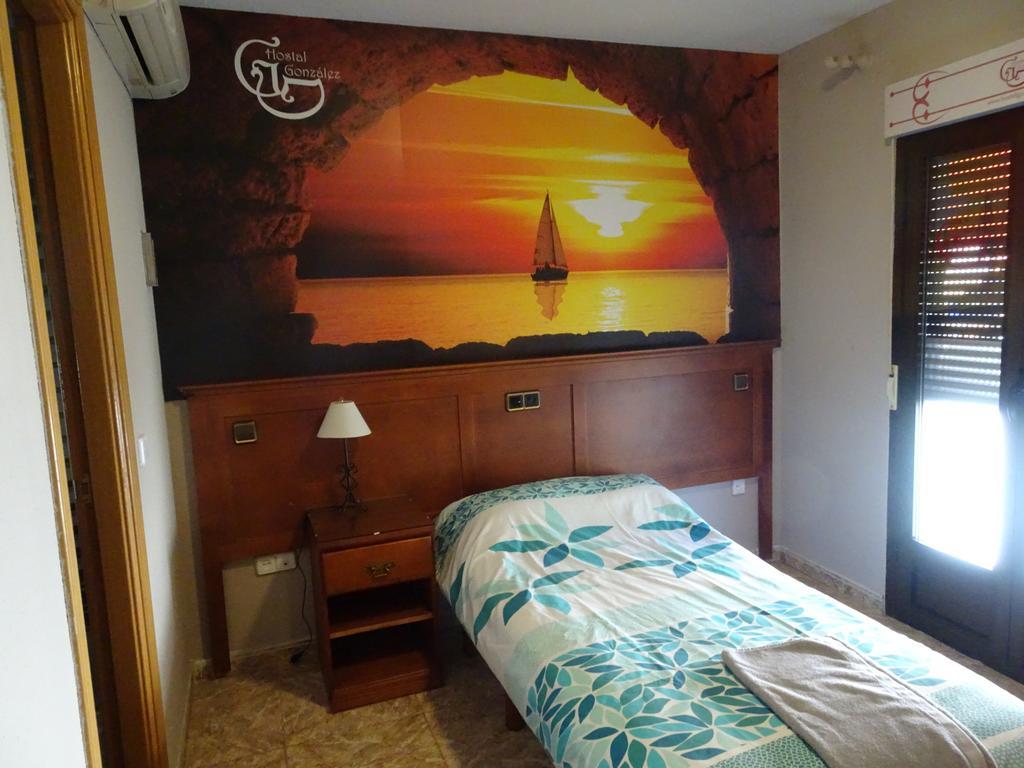 Hostal González Guadarrama Kültér fotó