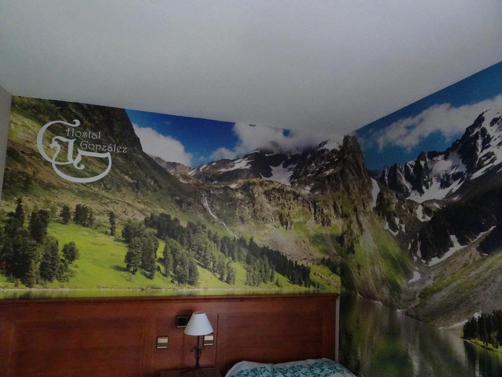 Hostal González Guadarrama Kültér fotó
